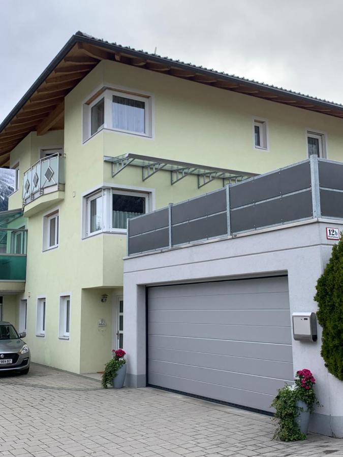 Haus Helga Apartment Lienz Bagian luar foto